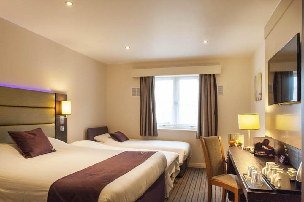 Premier Inn Falkirk - Larbert Екстер'єр фото